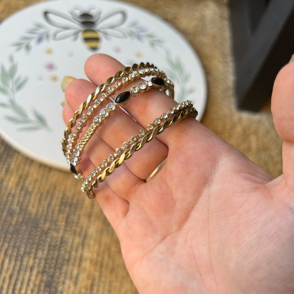 Beautiful 5 pice bangle bracelet set - Picture 15 of 17